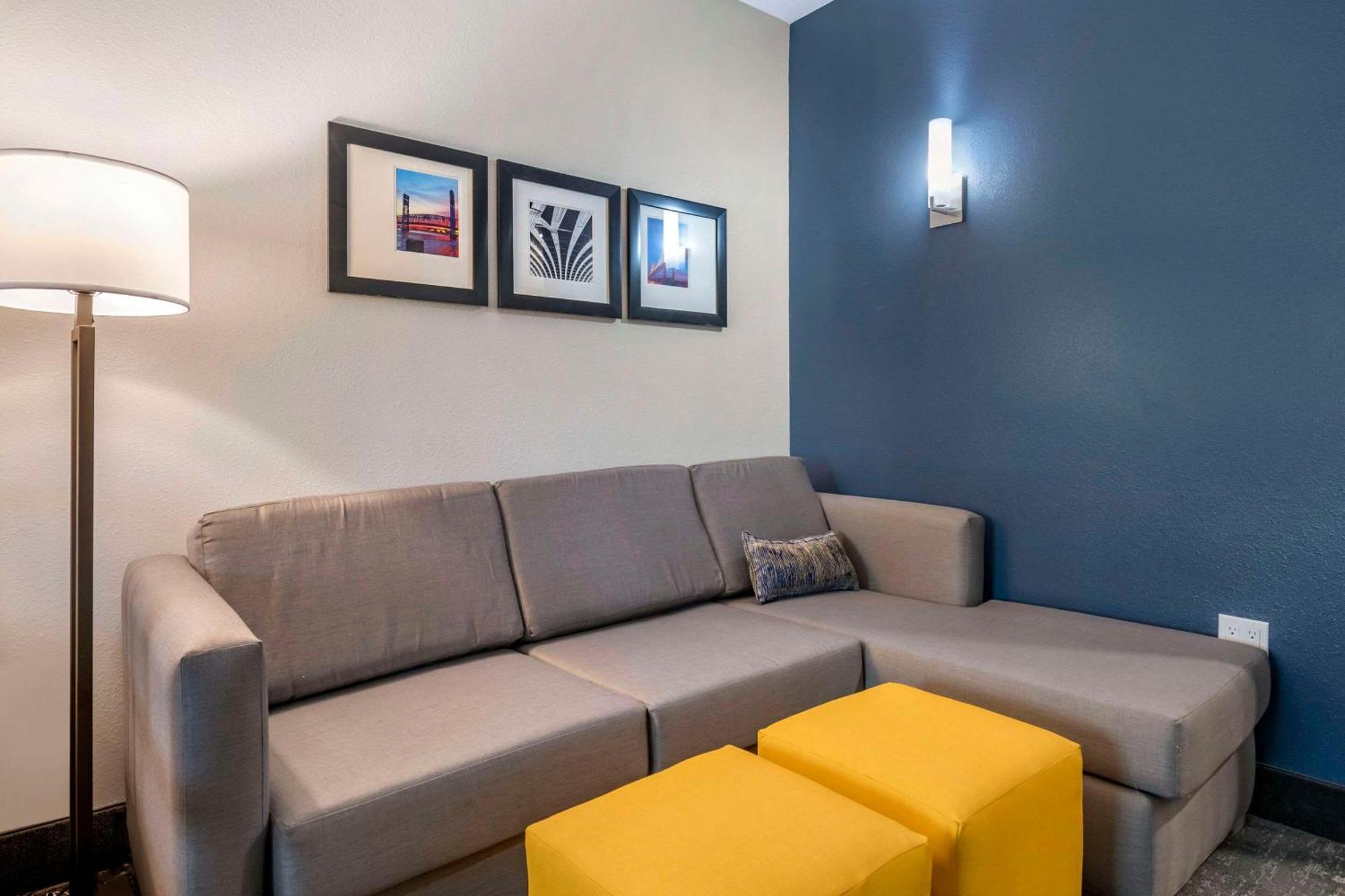 Comfort Inn & Suites Jacksonville - Orange Park Near Naval Air Station エクステリア 写真