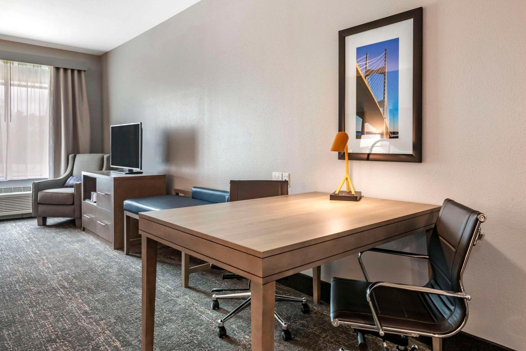 Comfort Inn & Suites Jacksonville - Orange Park Near Naval Air Station エクステリア 写真