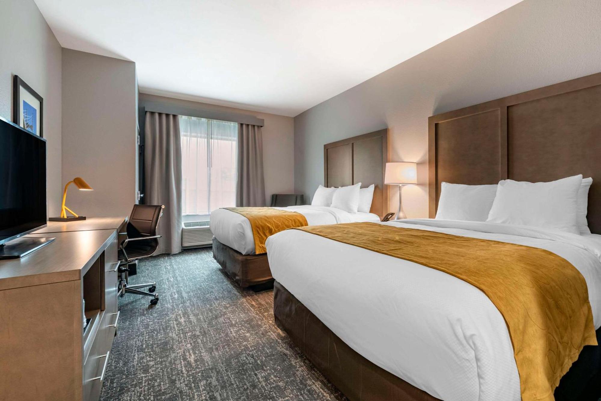 Comfort Inn & Suites Jacksonville - Orange Park Near Naval Air Station エクステリア 写真