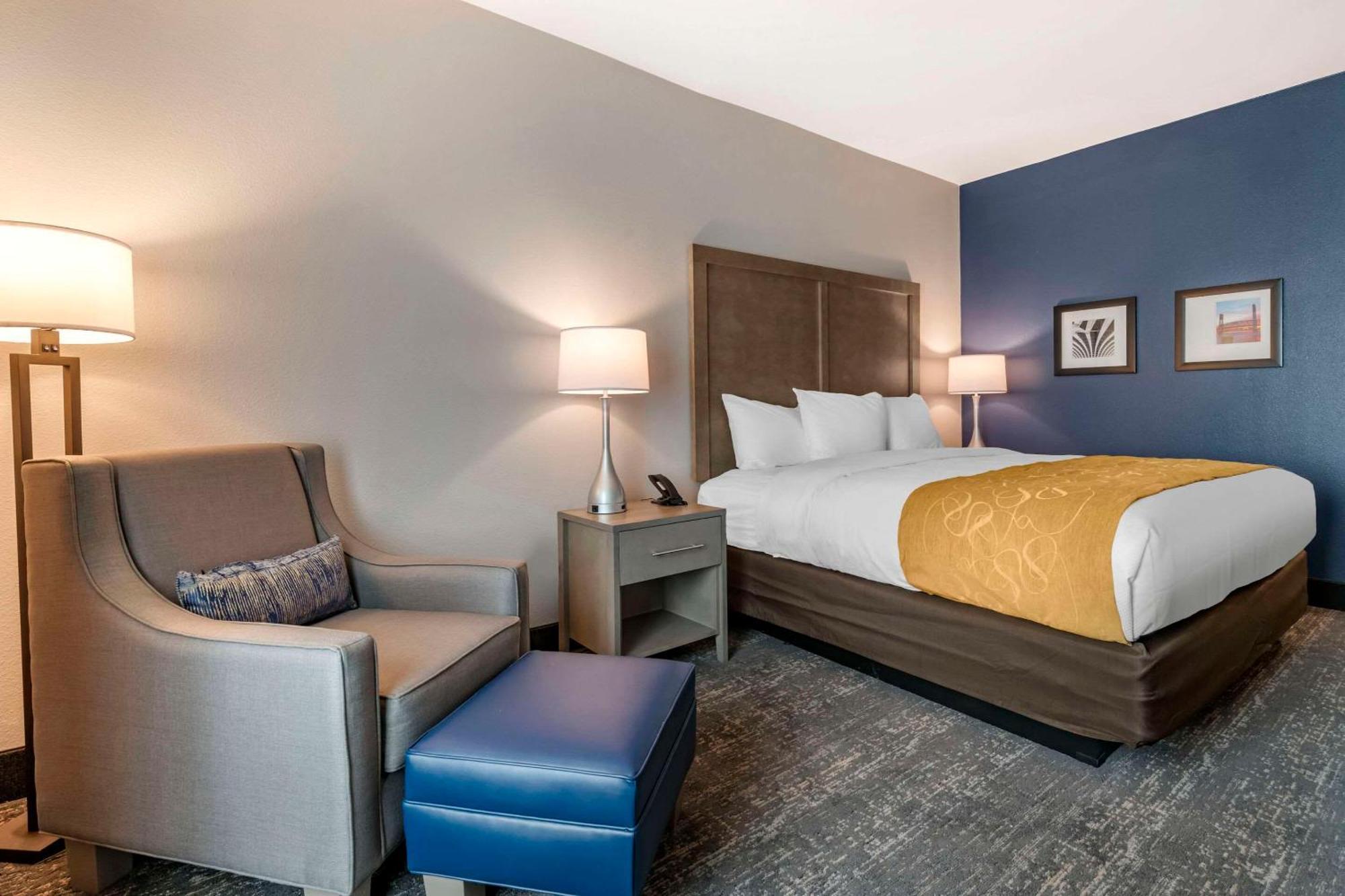 Comfort Inn & Suites Jacksonville - Orange Park Near Naval Air Station エクステリア 写真