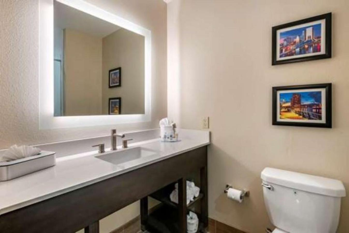 Comfort Inn & Suites Jacksonville - Orange Park Near Naval Air Station エクステリア 写真