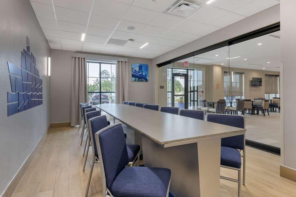 Comfort Inn & Suites Jacksonville - Orange Park Near Naval Air Station 設備 写真