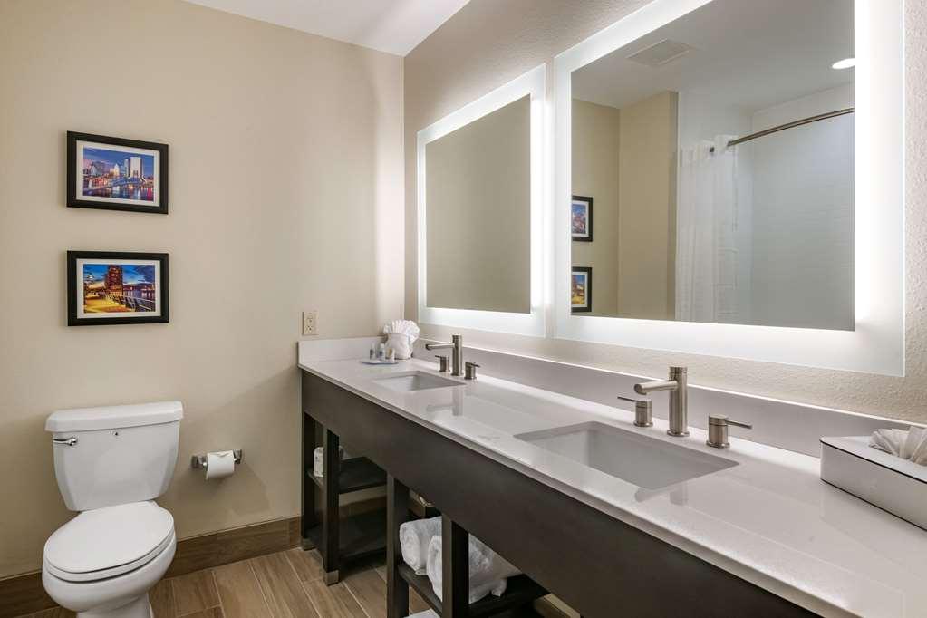 Comfort Inn & Suites Jacksonville - Orange Park Near Naval Air Station 部屋 写真